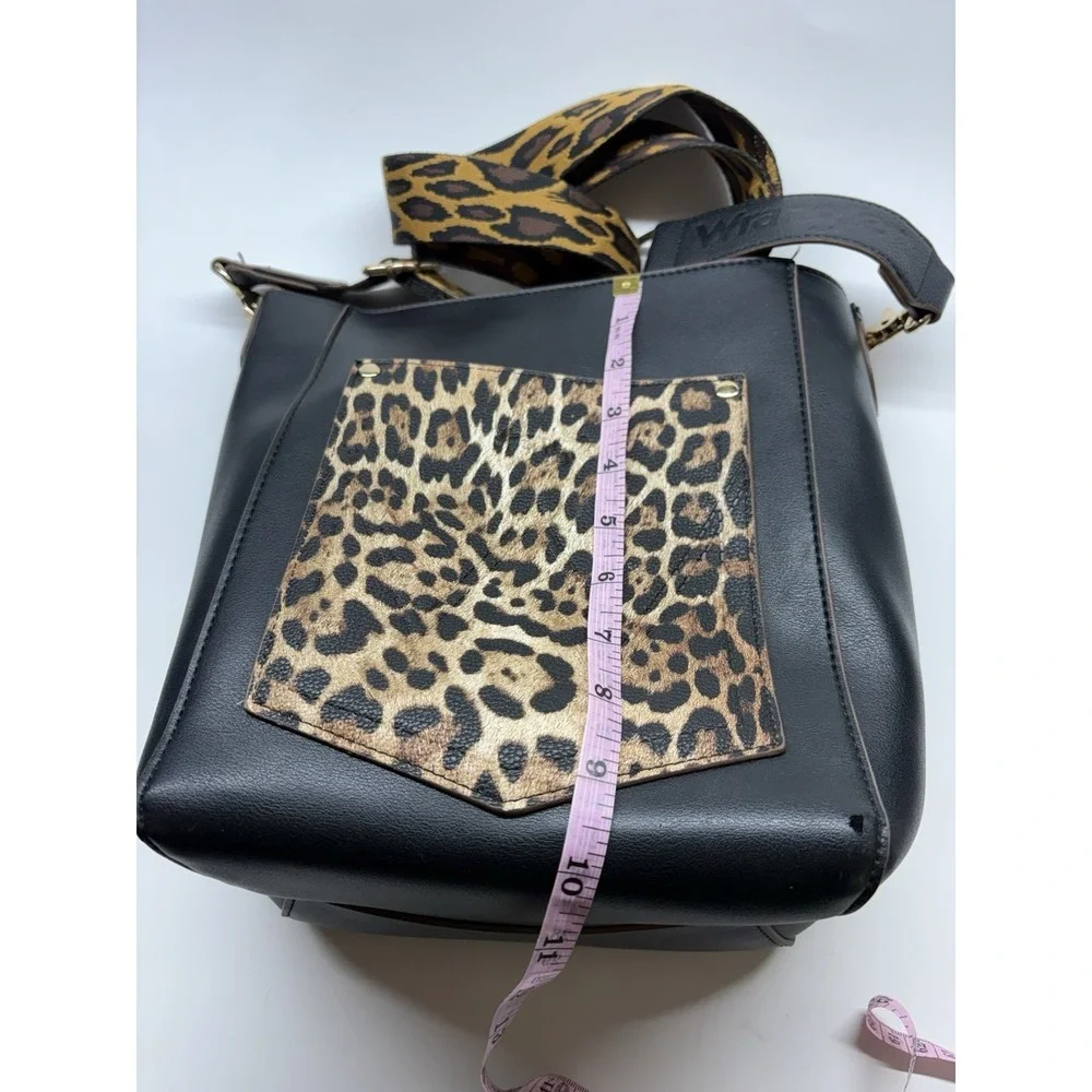 Wrangler Black‎ Bucket Vegan Leather Guitar Animal Print Strap & Removable Pouch
